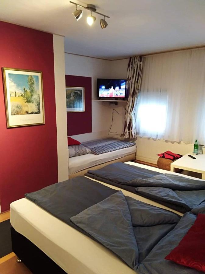Hotel Garni "Adria" Windhagen Bagian luar foto