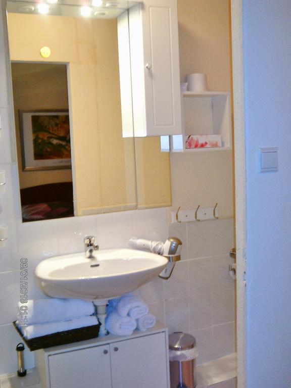 Hotel Garni "Adria" Windhagen Bagian luar foto
