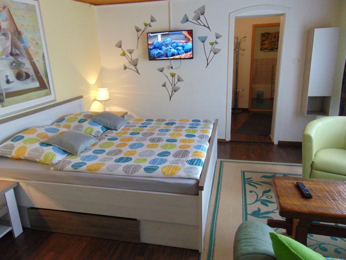 Hotel Garni "Adria" Windhagen Bagian luar foto